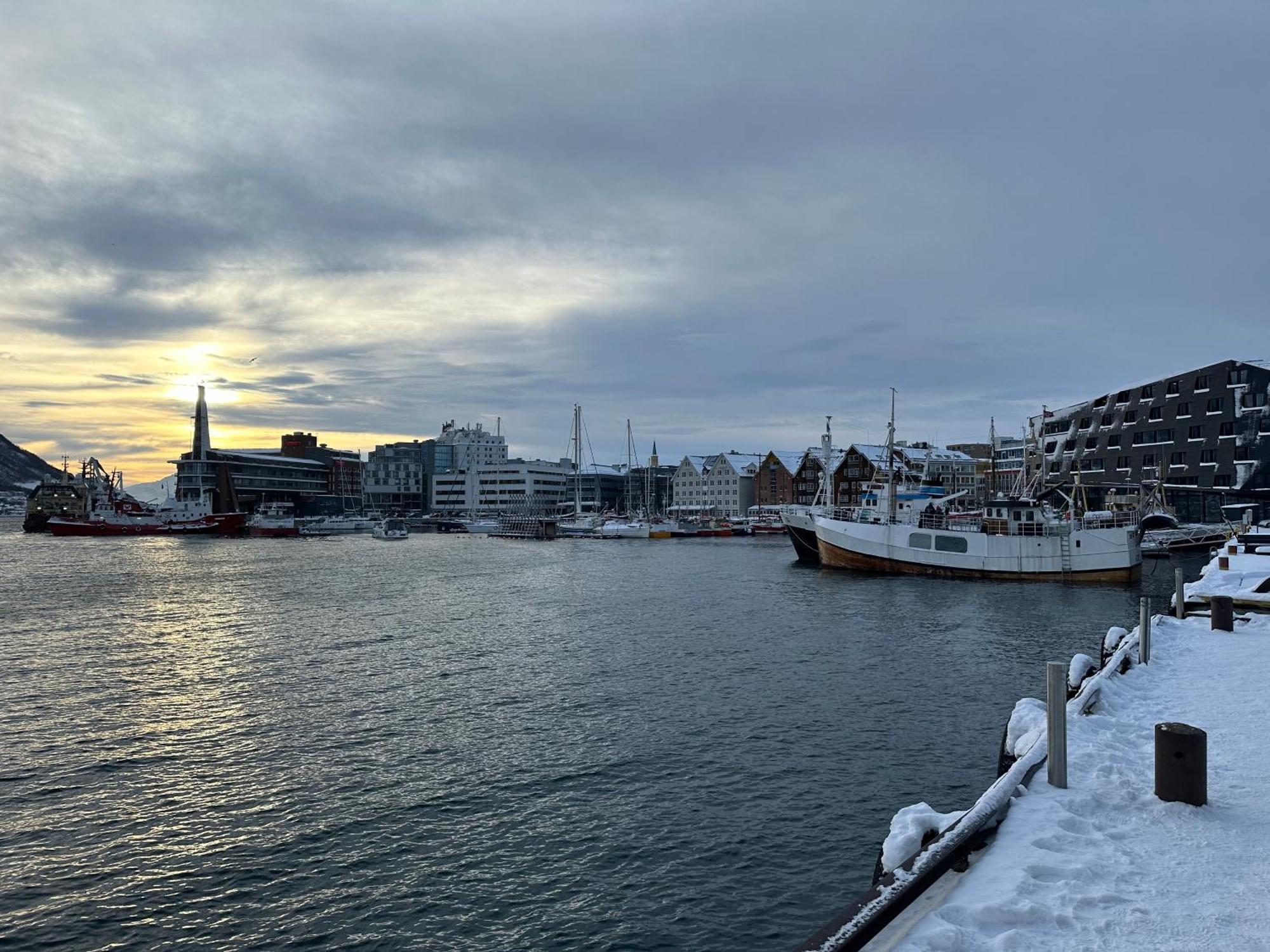Thenorthernexplorer Penthouse Tromso Exterior photo