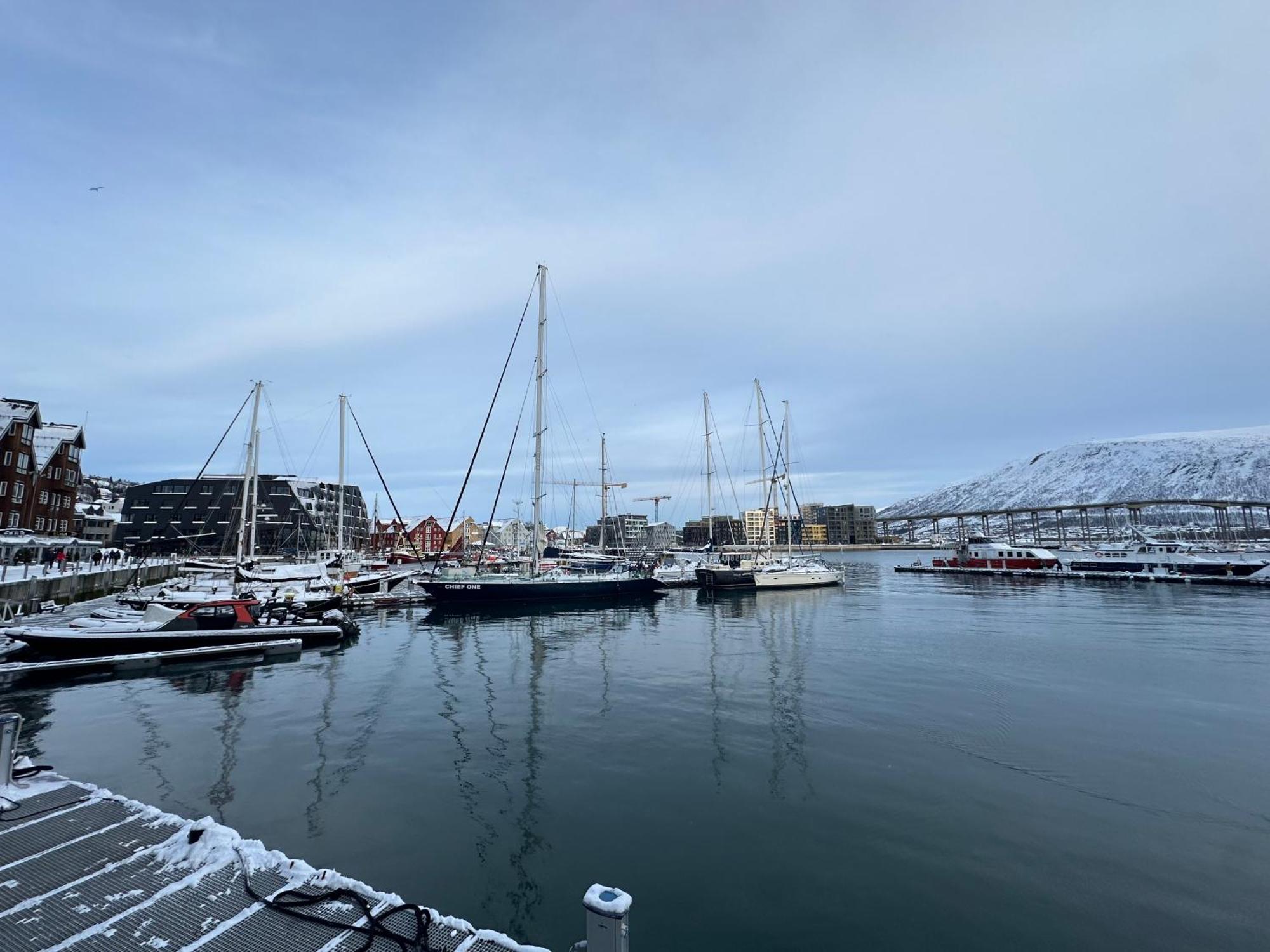 Thenorthernexplorer Penthouse Tromso Exterior photo